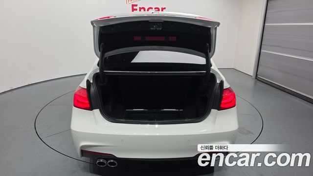 BMW 3-Series 320i M Sport