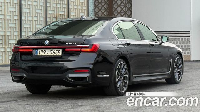 BMW 7-Series 740Li xDrive M Sport Package