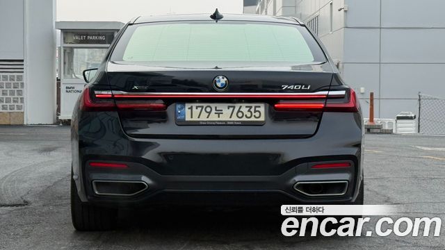 BMW 7-Series 740Li xDrive M Sport Package