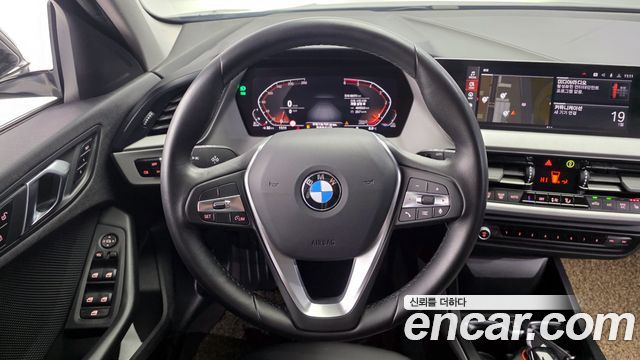 BMW 1-Series 118d Joy