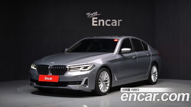 BMW 5-Series 520i Luxury