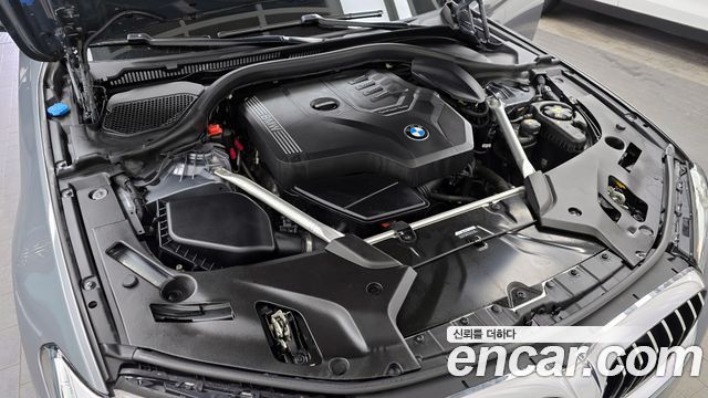 BMW 5-Series 520i Luxury