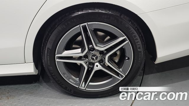 Mercedes-Benz E-Class E250 AMG Line