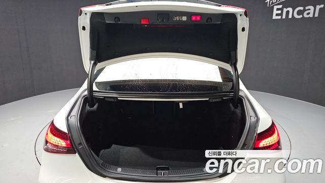Mercedes-Benz E-Class E250 AMG Line