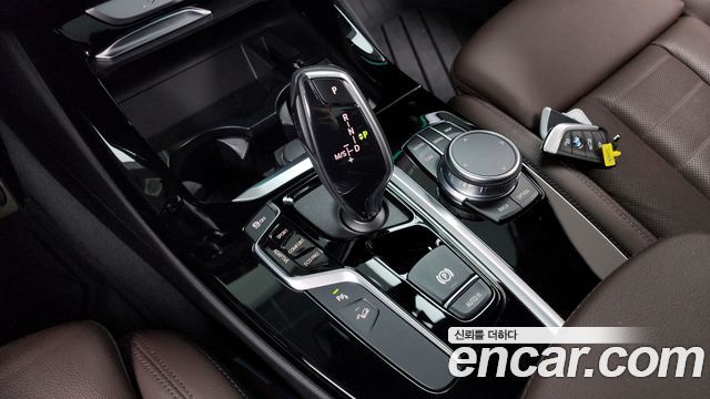 BMW X3 xDrive 20i M sports Online Exclusive Edition