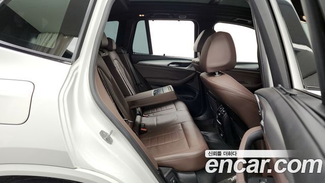 BMW X3 xDrive 20i M sports Online Exclusive Edition