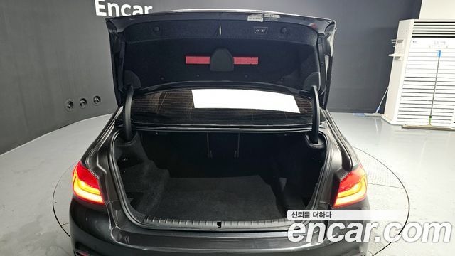 BMW 5-Series 530i M Sport Package