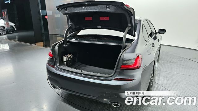 BMW 3-Series 320i M Sport
