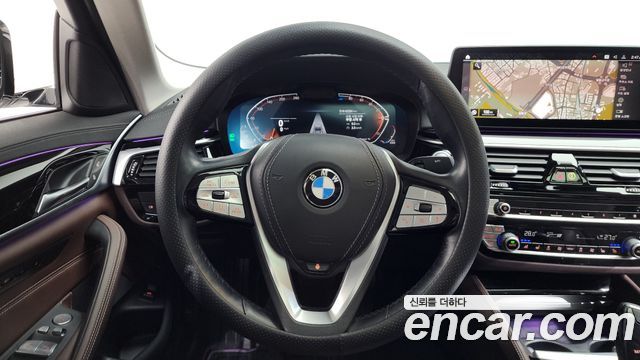BMW 5-Series 523d Luxury