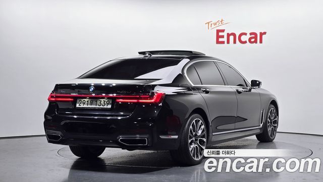 BMW 7-Series 740Li xDrive M Sport Package