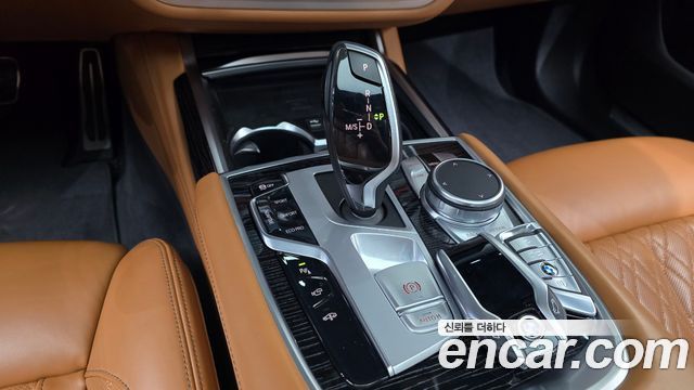 BMW 7-Series 740Li xDrive M Sport Package