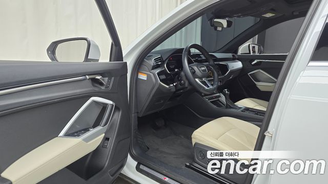 Audi Q3 35 TDI Premium