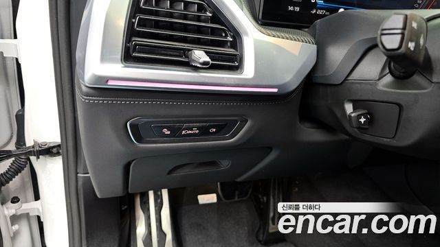 BMW XM 4.4