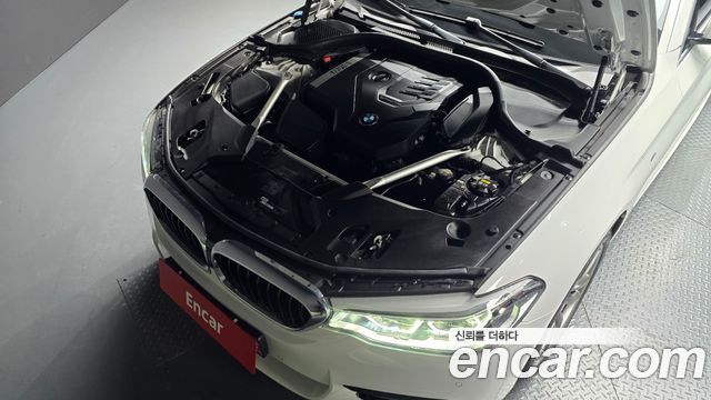 BMW 5-Series 520i M Sport