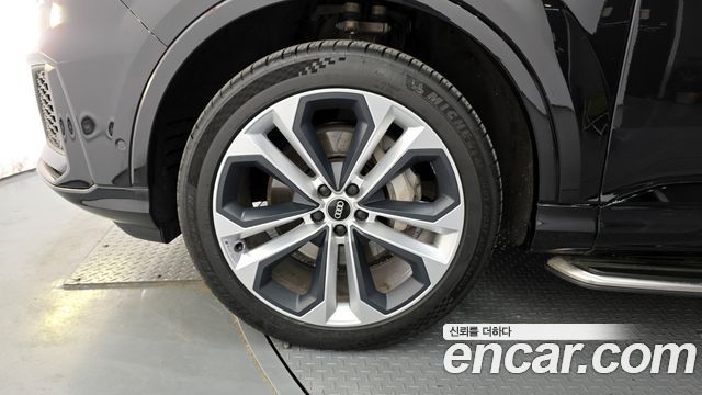Audi Q7 55 TFSI Quattro Premium