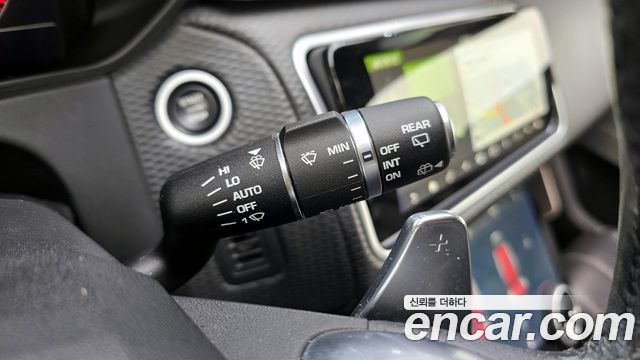 Land Rover Range Rover Velar 2.0 D240 R-Dynamic SE