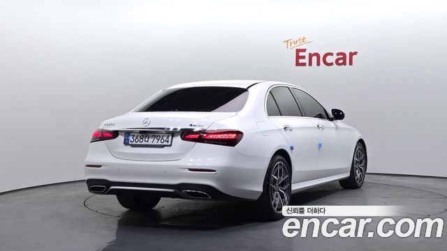 Mercedes-Benz E-Class E220d 4MATIC AMG Line