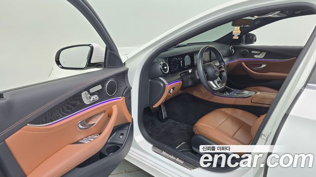 Mercedes-Benz E-Class E220d 4MATIC AMG Line