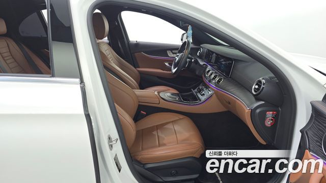 Mercedes-Benz E-Class E220d 4MATIC AMG Line