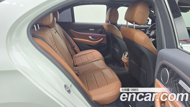 Mercedes-Benz E-Class E220d 4MATIC AMG Line