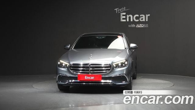 Mercedes-Benz E-Class E300e 4MATIC Exclusive