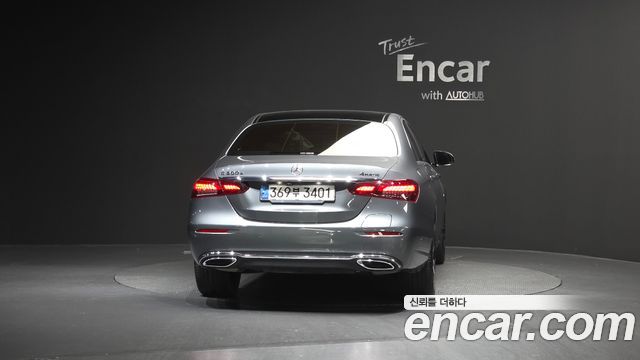 Mercedes-Benz E-Class E300e 4MATIC Exclusive