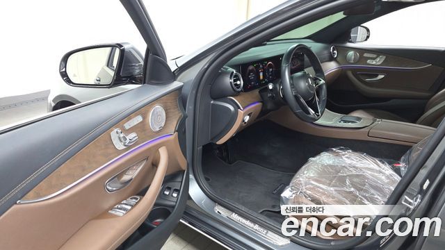 Mercedes-Benz E-Class E300e 4MATIC Exclusive