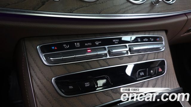 Mercedes-Benz E-Class E300e 4MATIC Exclusive