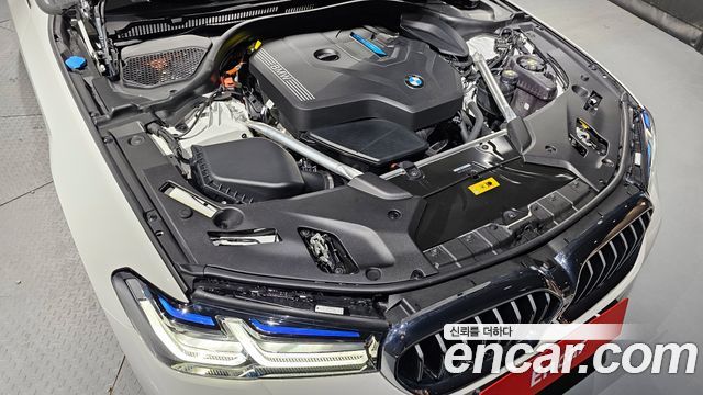 BMW 5-Series 530e M Sport