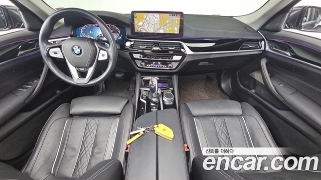 BMW 5-Series 530i Luxury