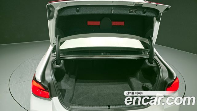 BMW 5-Series 530i M Sport Package
