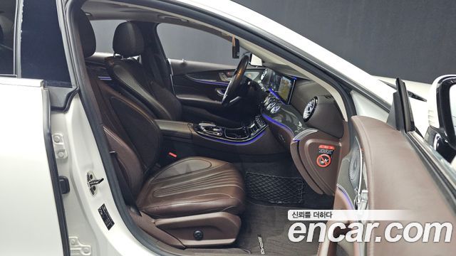 Mercedes-Benz CLS-Class CLS300d AMG Line