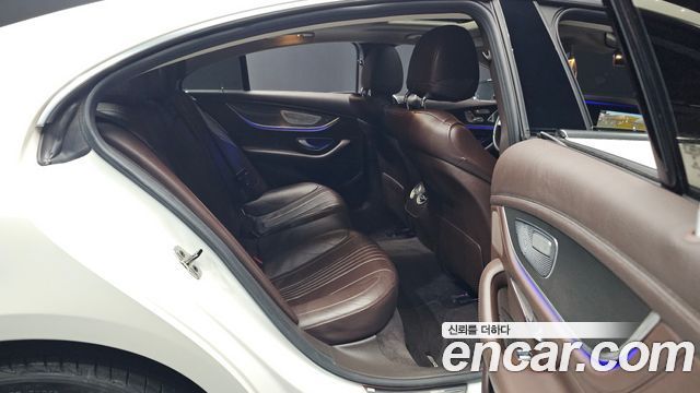 Mercedes-Benz CLS-Class CLS300d AMG Line