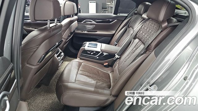 BMW 7-Series 740d xDrive M Sport