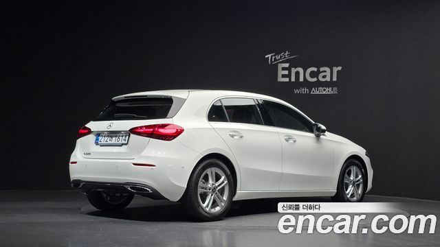 Mercedes-Benz A-Class A220 Hatchback
