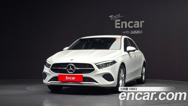 Mercedes-Benz A-Class A220 Hatchback