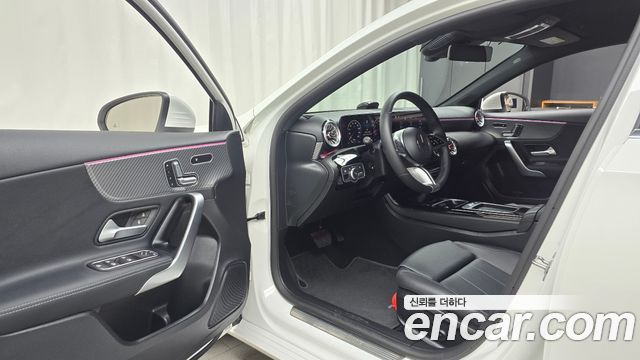 Mercedes-Benz A-Class A220 Hatchback