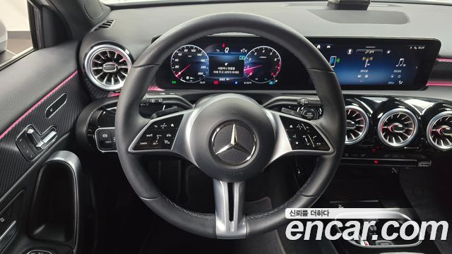 Mercedes-Benz A-Class A220 Hatchback