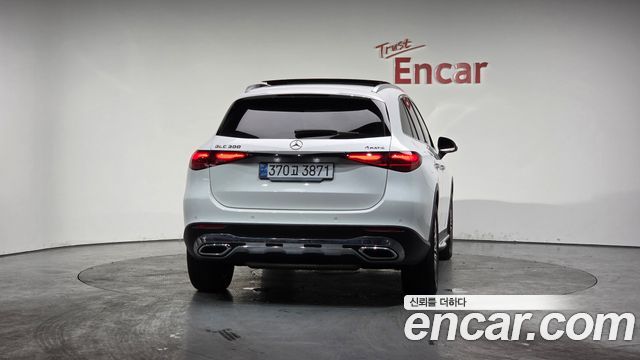 Mercedes-Benz GLC-Class GLC 300 4MATIC Avantgarde