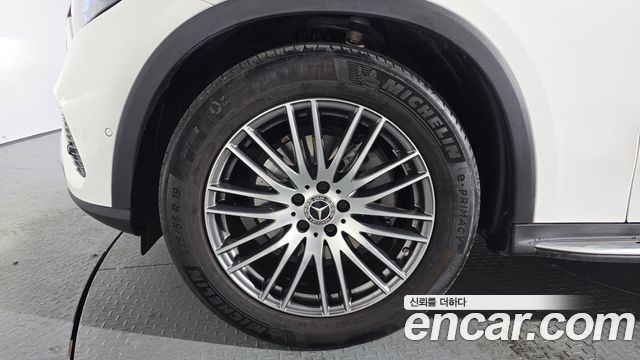 Mercedes-Benz GLC-Class GLC 300 4MATIC Avantgarde