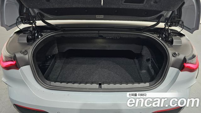BMW 4-Series M440i xDrive Convertible