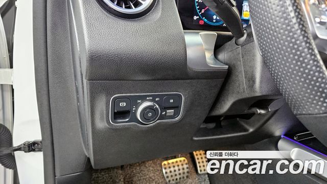 Mercedes-Benz GLB-Class GLB250 4MATIC