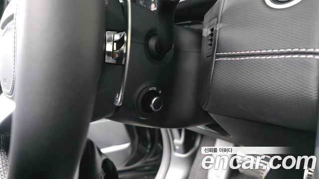 Land Rover Discovery P360 Dynamic HSE