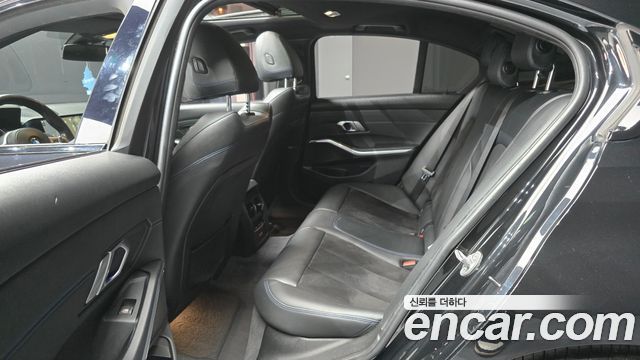 BMW 3-Series 320i M Sport