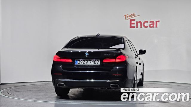 BMW 5-Series 520i Luxury