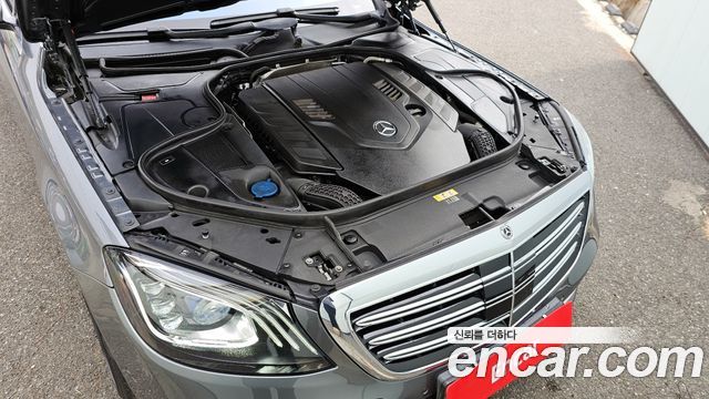 Mercedes-Benz S-Class S560L 4MATIC