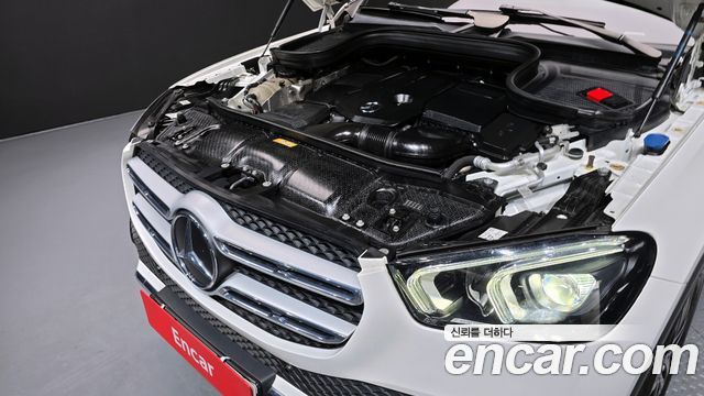 Mercedes-Benz GLE-Class GLE300d 4MATIC