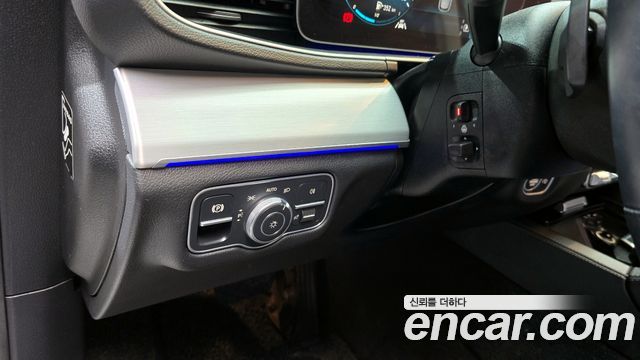 Mercedes-Benz GLE-Class GLE300d 4MATIC