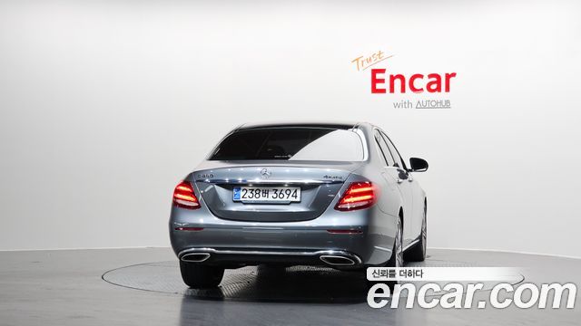 Mercedes-Benz E-Class E450 4MATIC Exclusive