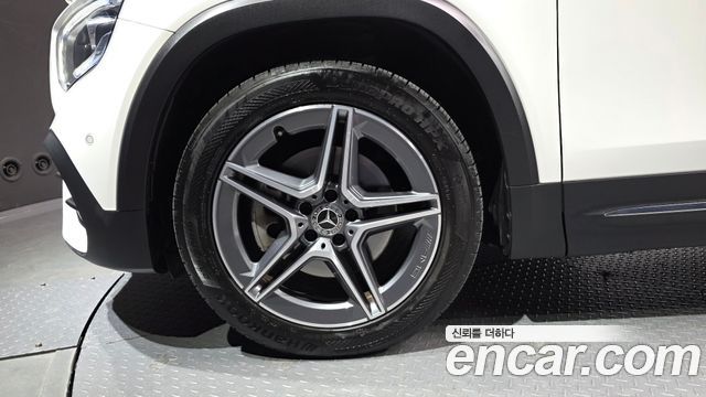 Mercedes-Benz GLB-Class GLB250 4MATIC